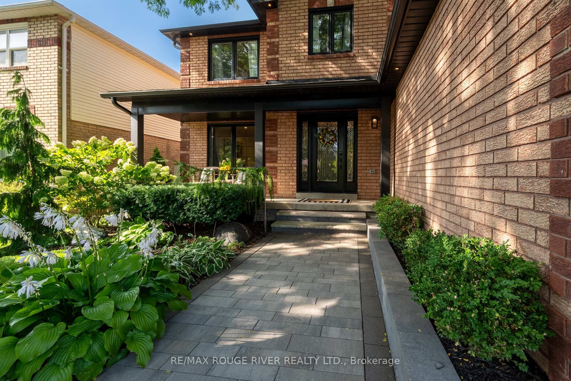 Photo 2 of 37 Doncaster Crescent, Clarington, Newcastle — HOMEH