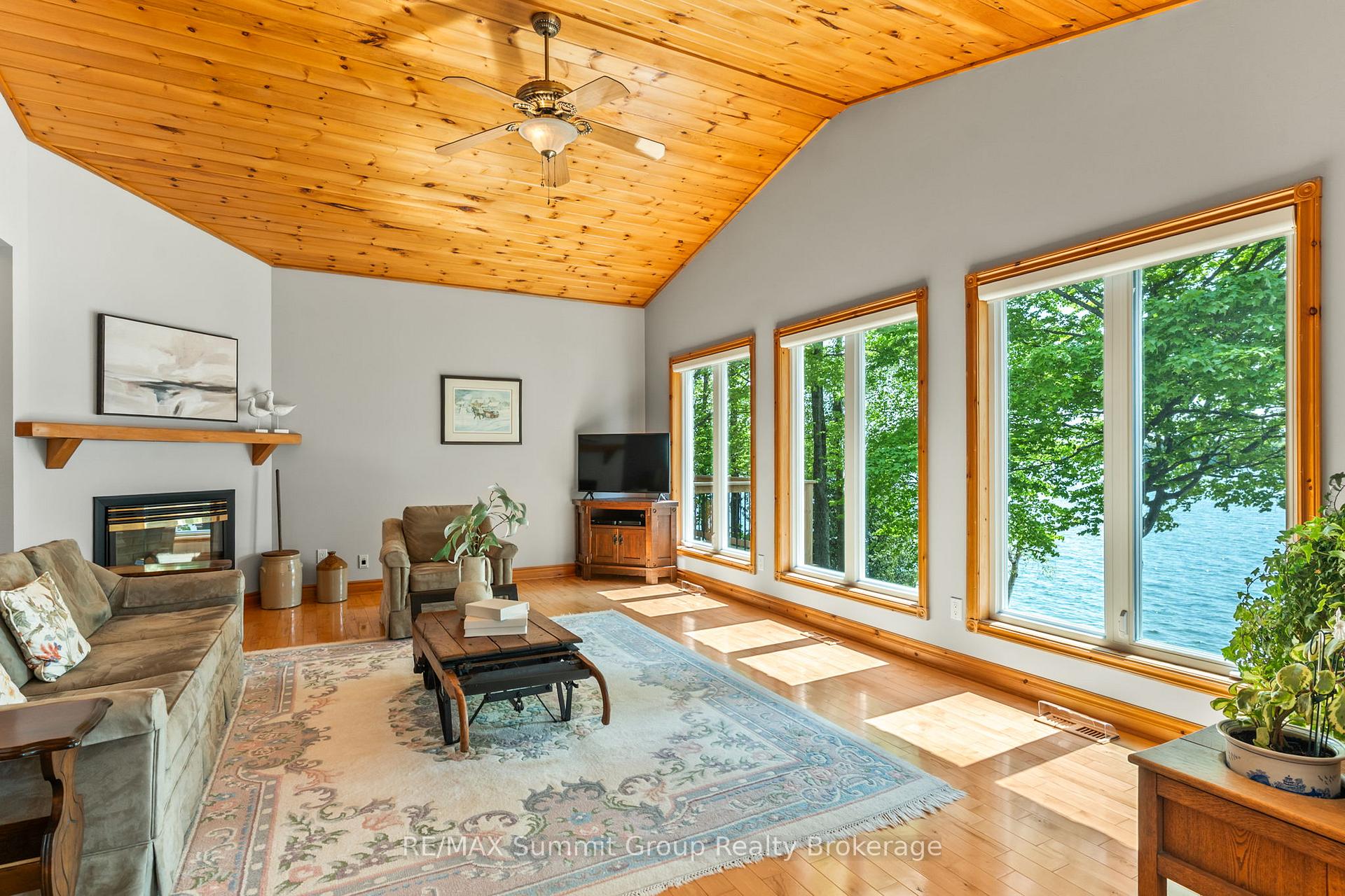 Photo 5 of 142 Lakeshore Boulevard, Grey Highlands — HOMEH