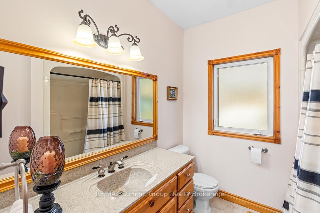 Photo 17 of 142 Lakeshore Boulevard, Grey Highlands — HOMEH