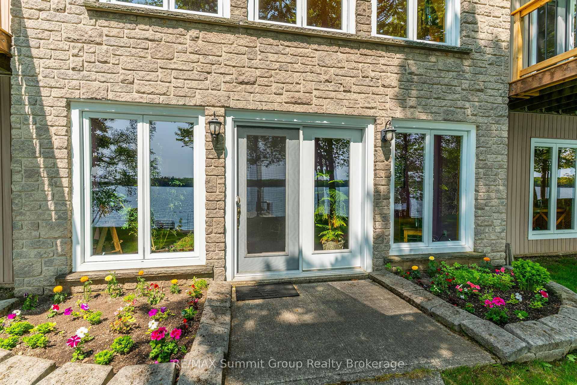 Photo 34 of 142 Lakeshore Boulevard, Grey Highlands — HOMEH