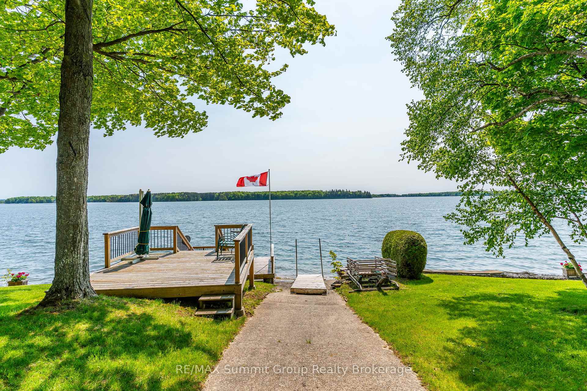 Photo 36 of 142 Lakeshore Boulevard, Grey Highlands — HOMEH