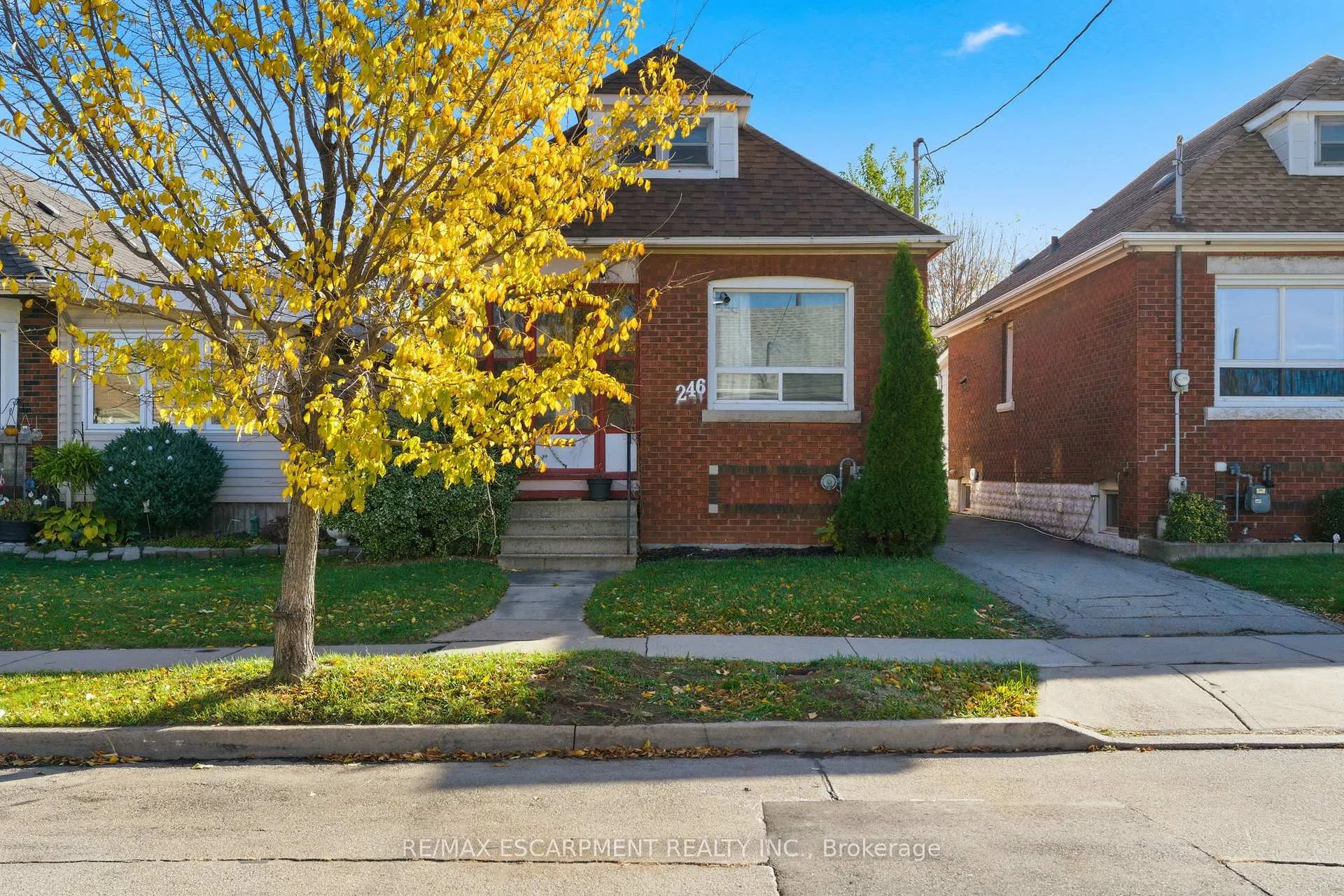 Photo 2 of 246 Cope Street, Hamilton, Homeside — HOMEH