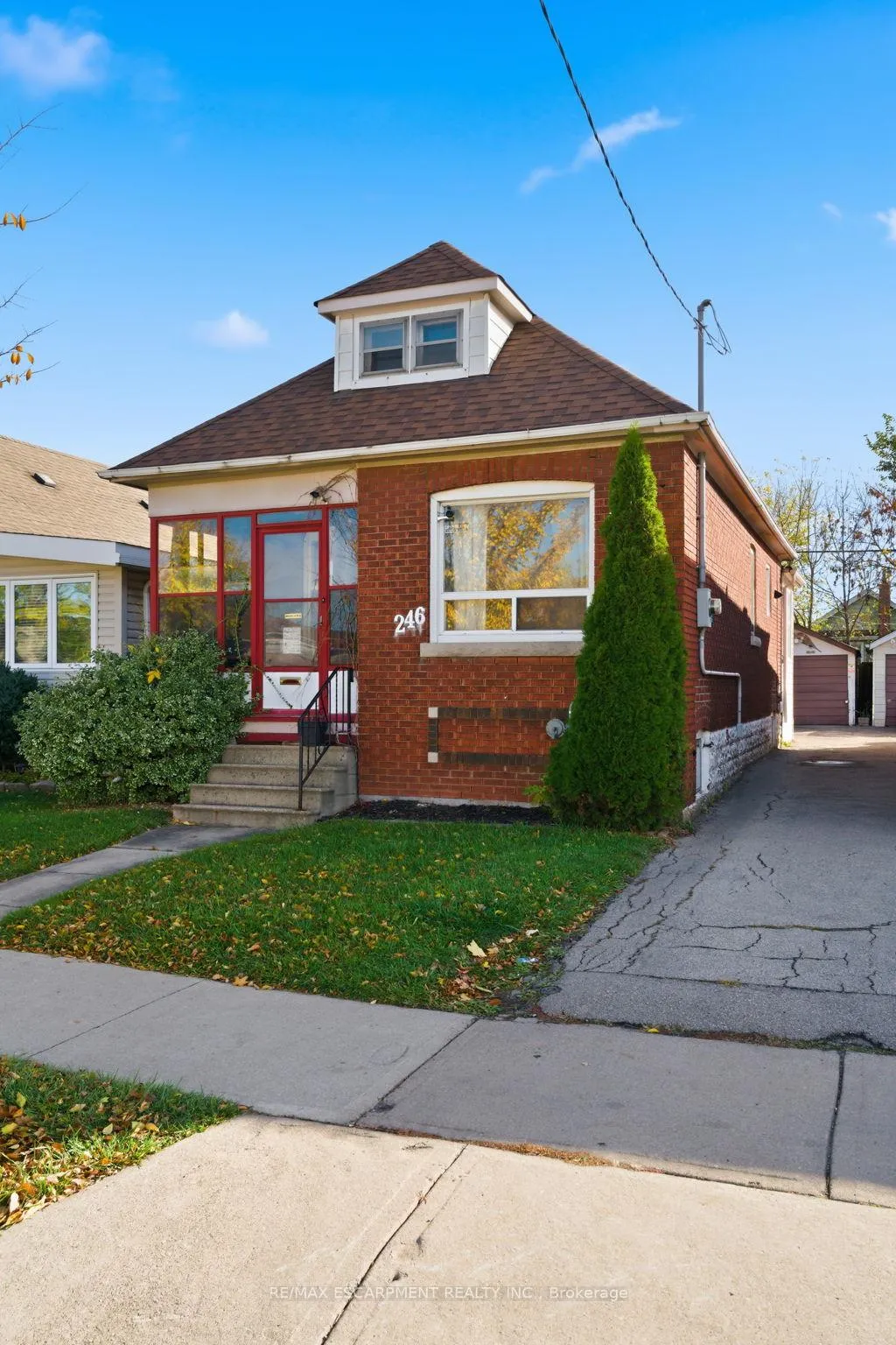 Photo 4 of 246 Cope Street, Hamilton, Homeside — HOMEH