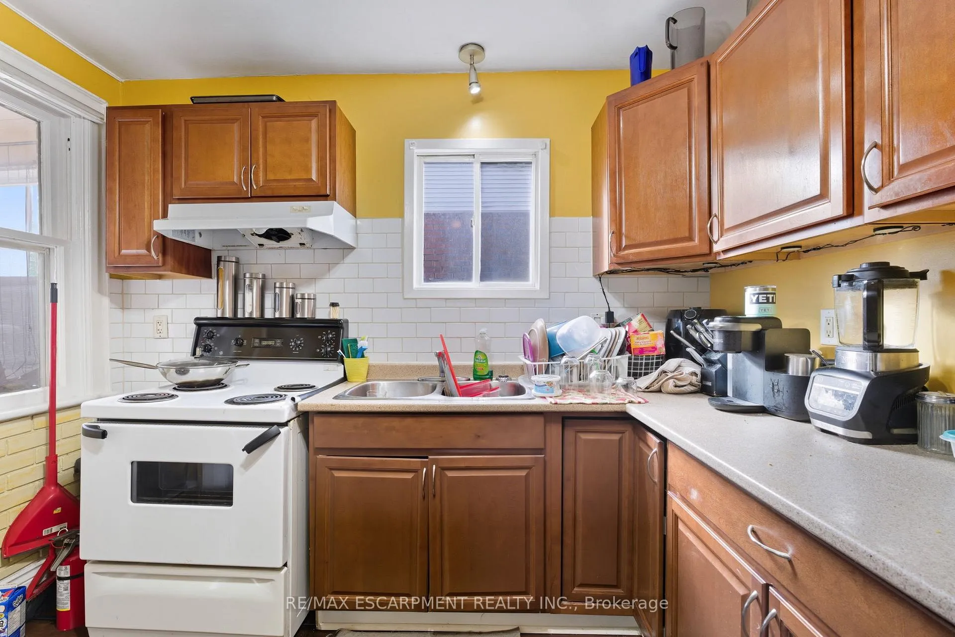 Photo 15 of 246 Cope Street, Hamilton, Homeside — HOMEH