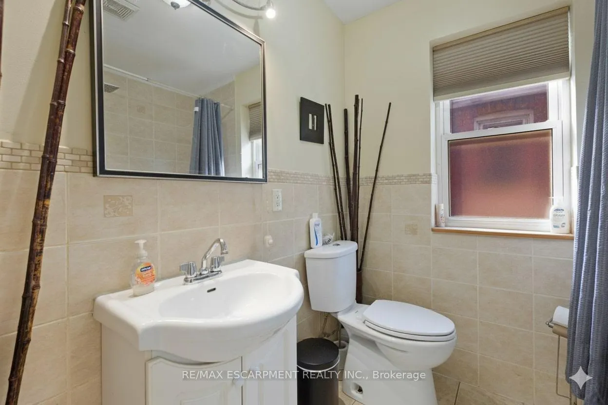 Photo 22 of 246 Cope Street, Hamilton, Homeside — HOMEH