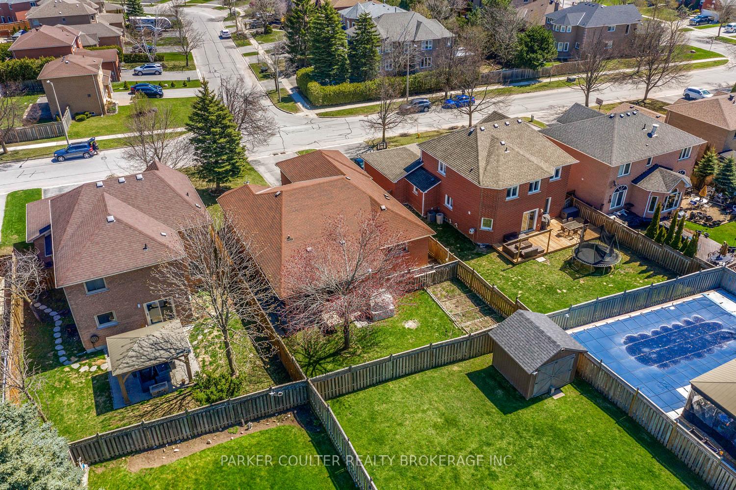 Photo 3 of 32 Brown Street, Barrie, Holly — HOMEH
