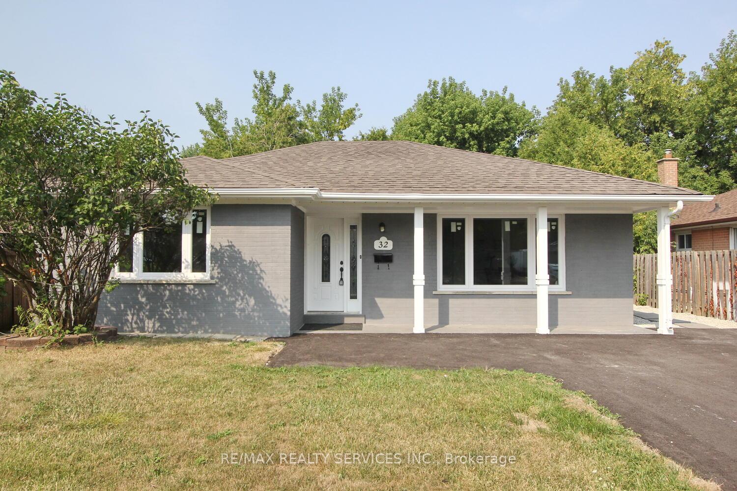 Front of 32 Sanford Crescent