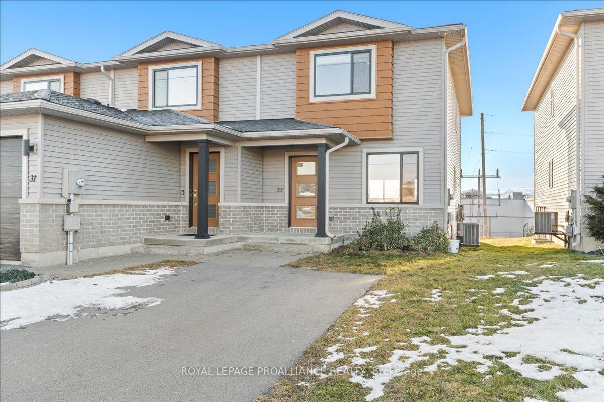 Photo 3 of 33 Ridgeway Place, Belleville, Belleville Ward — HOMEH