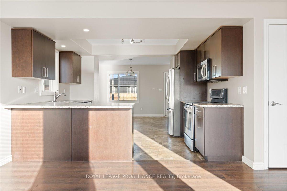 Photo 13 of 33 Ridgeway Place, Belleville, Belleville Ward — HOMEH
