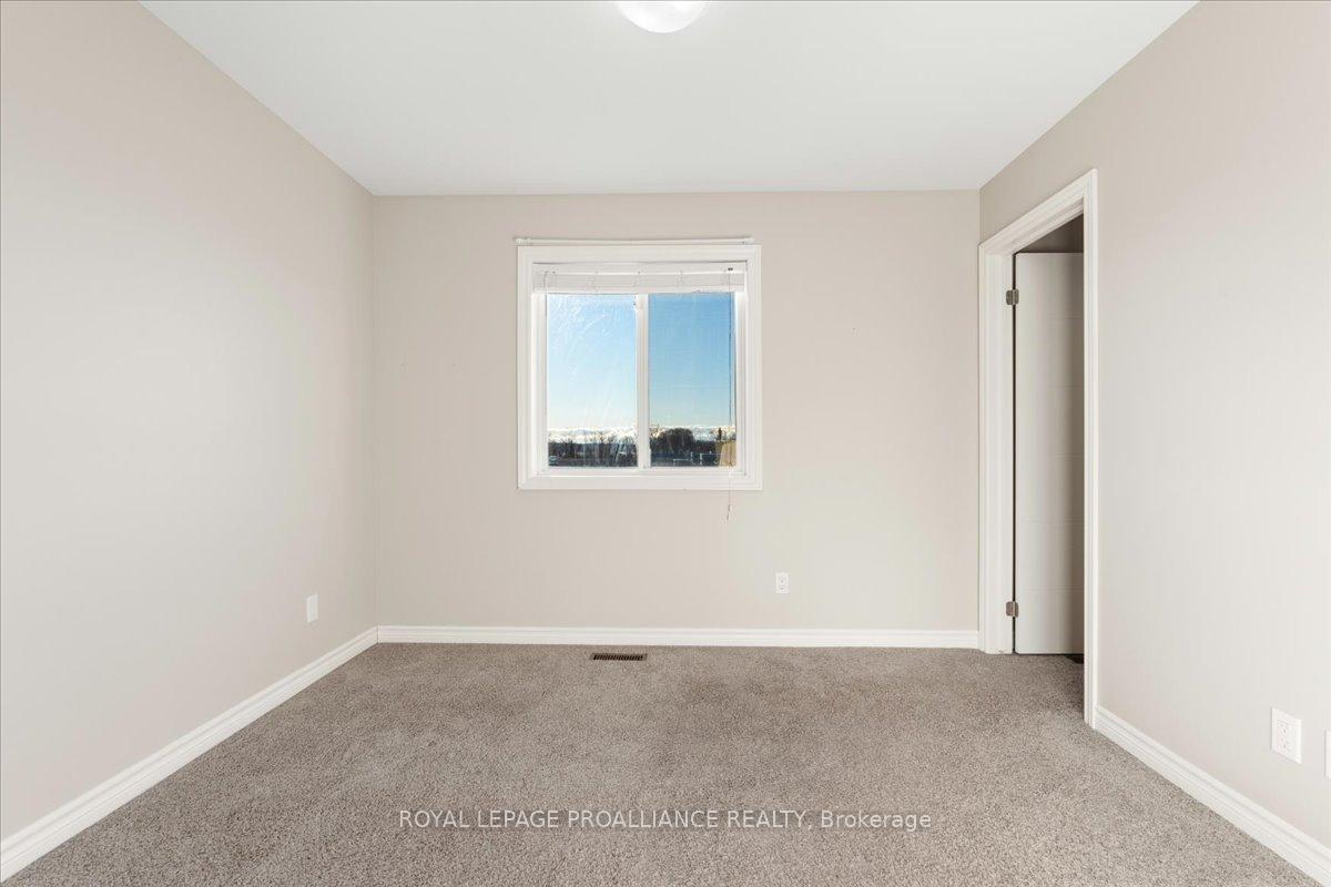 Photo 23 of 33 Ridgeway Place, Belleville, Belleville Ward — HOMEH