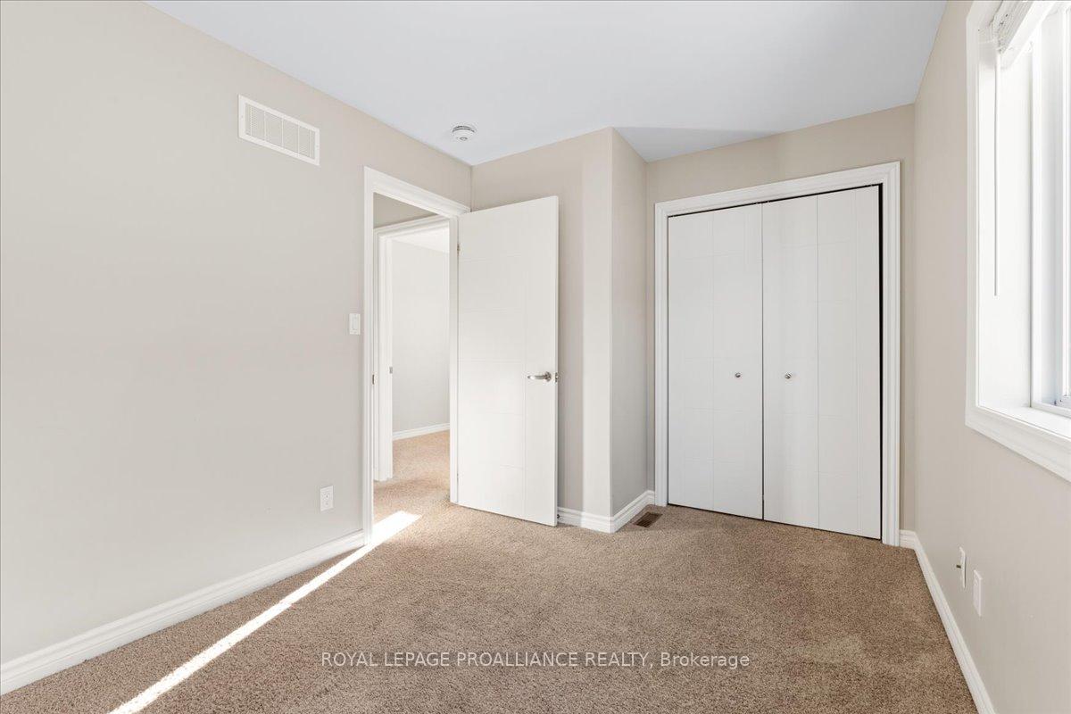 Photo 25 of 33 Ridgeway Place, Belleville, Belleville Ward — HOMEH