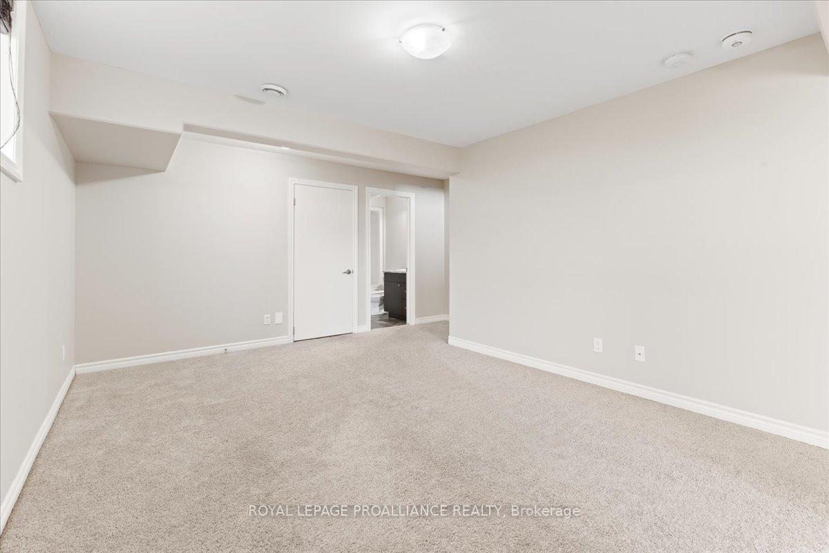 Photo 31 of 33 Ridgeway Place, Belleville, Belleville Ward — HOMEH