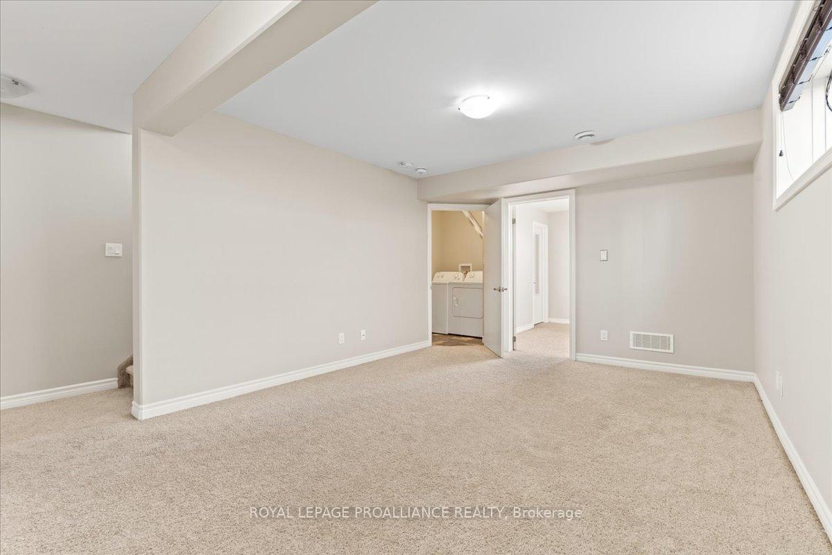 Photo 35 of 33 Ridgeway Place, Belleville, Belleville Ward — HOMEH