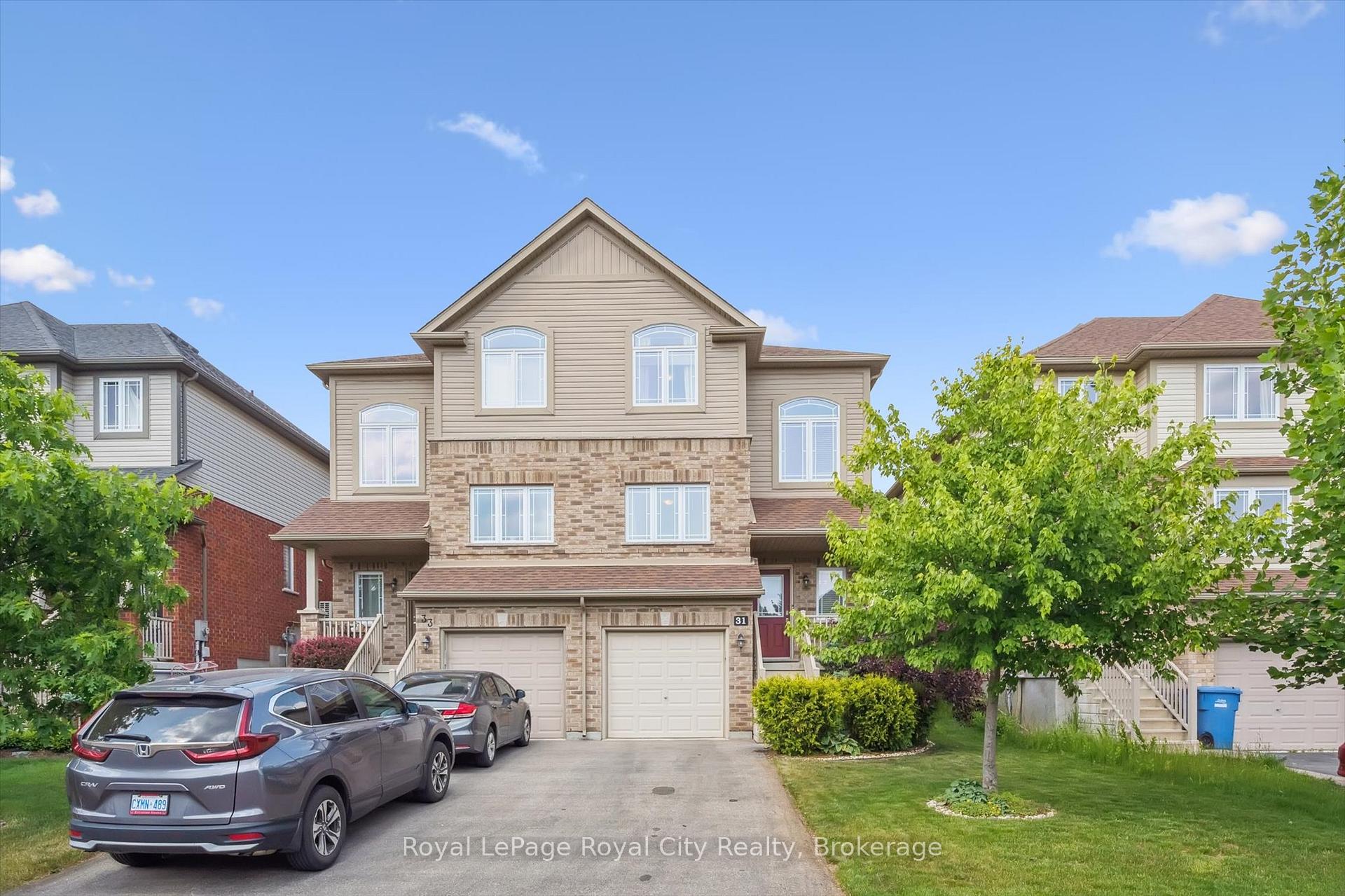 Photo 3 of 31 Oakes Crescent, Guelph, Grange Road — HOMEH