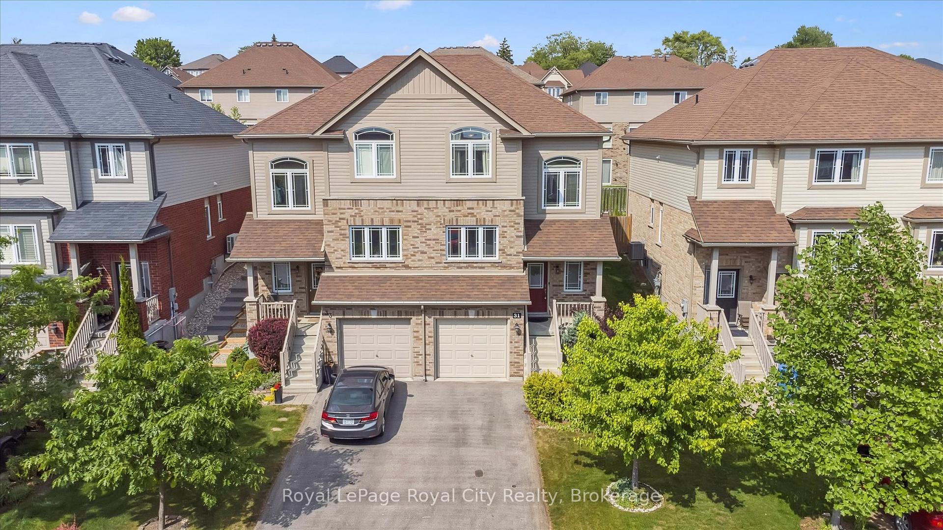 Photo 4 of 31 Oakes Crescent, Guelph, Grange Road — HOMEH