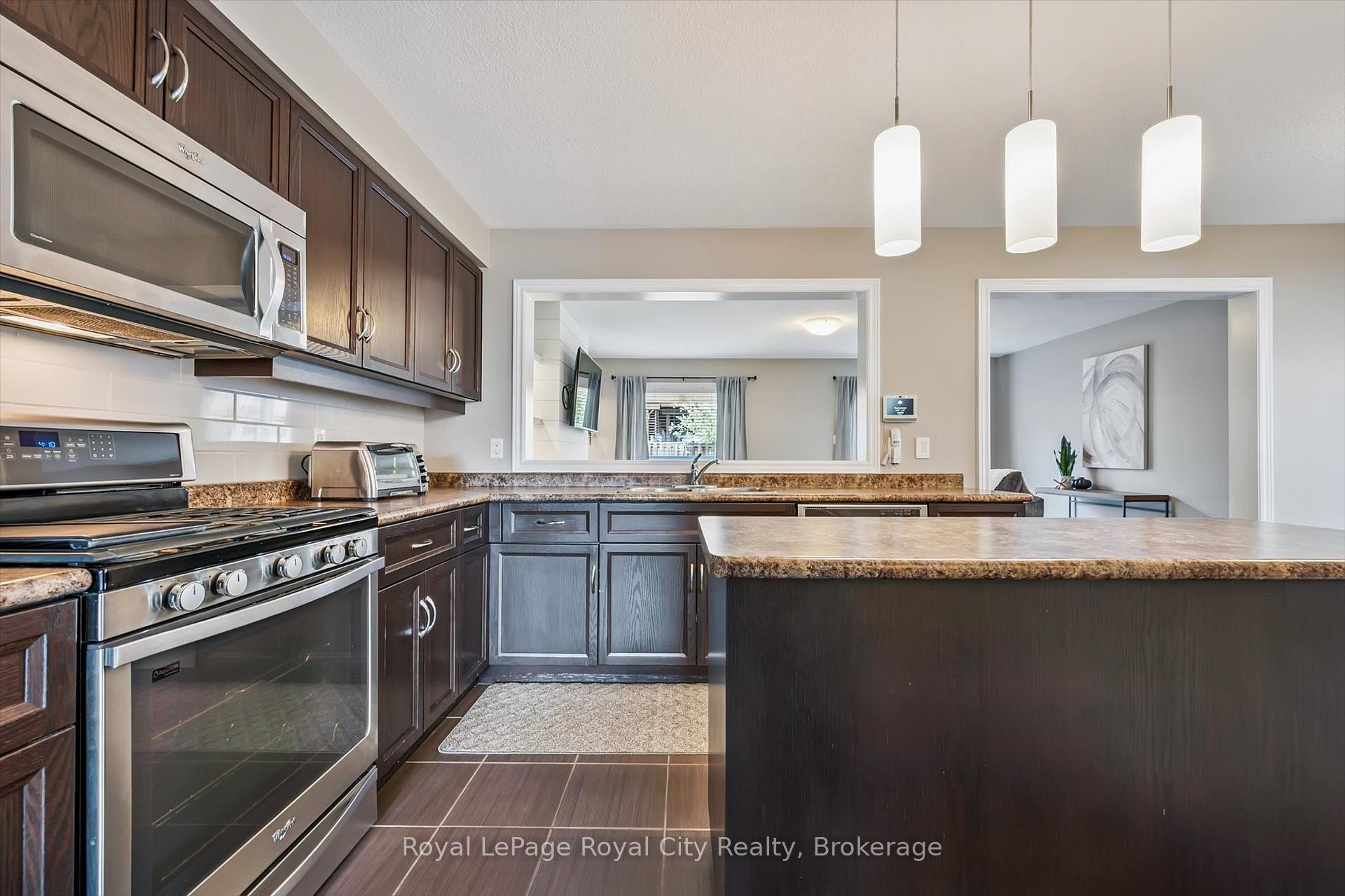 Photo 21 of 31 Oakes Crescent, Guelph, Grange Road — HOMEH
