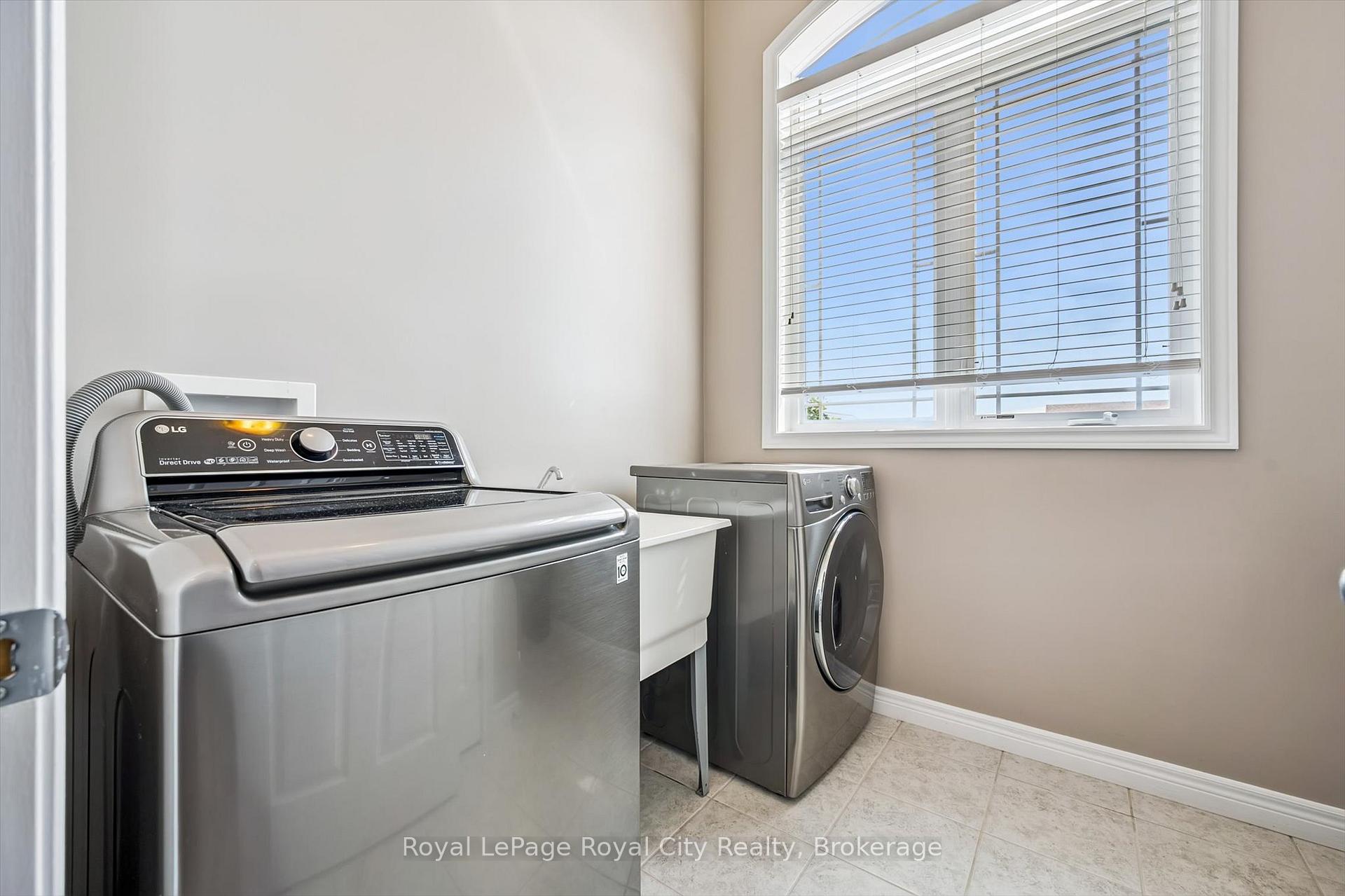 Photo 27 of 31 Oakes Crescent, Guelph, Grange Road — HOMEH