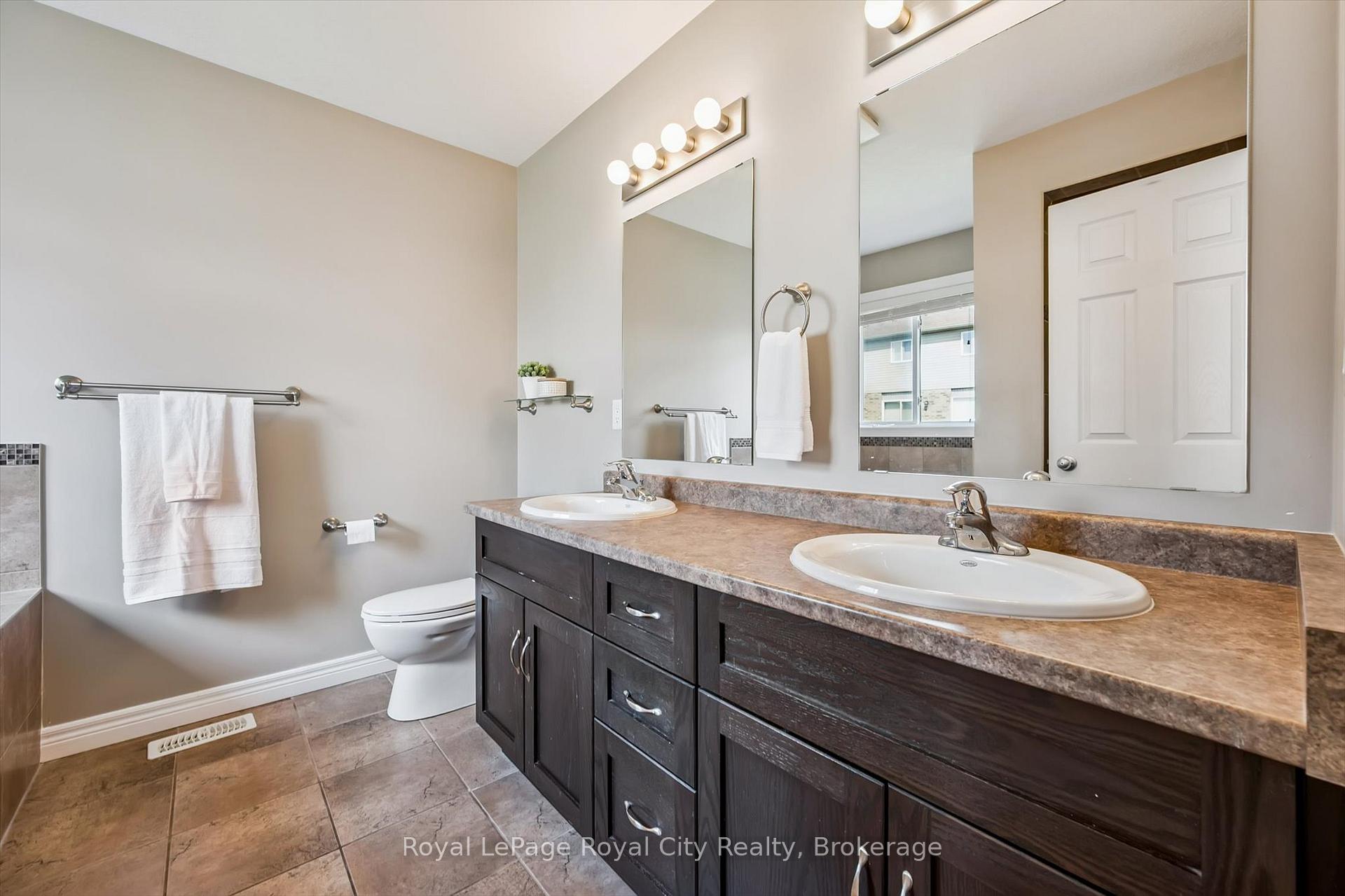 Photo 30 of 31 Oakes Crescent, Guelph, Grange Road — HOMEH