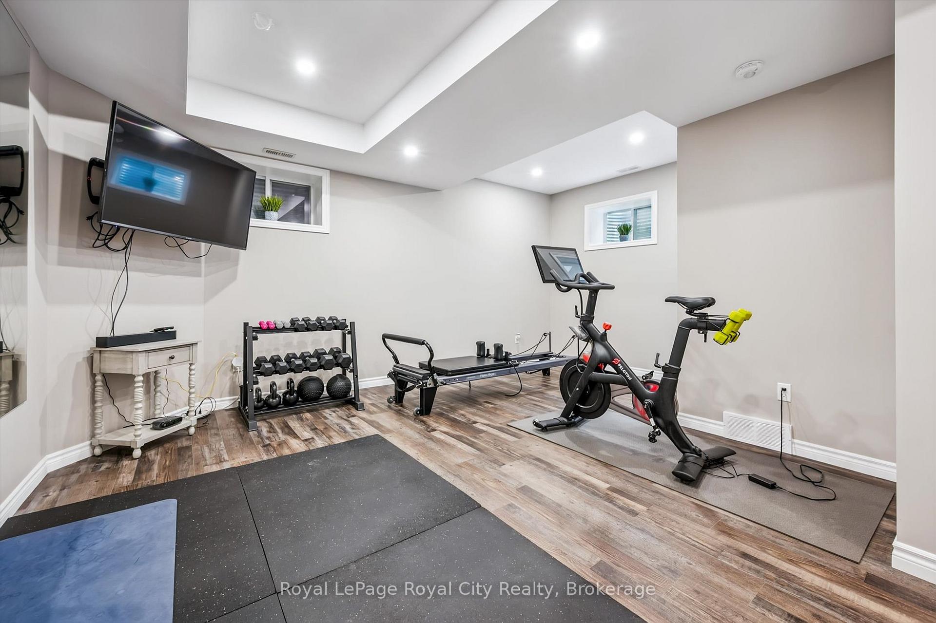 Photo 35 of 31 Oakes Crescent, Guelph, Grange Road — HOMEH