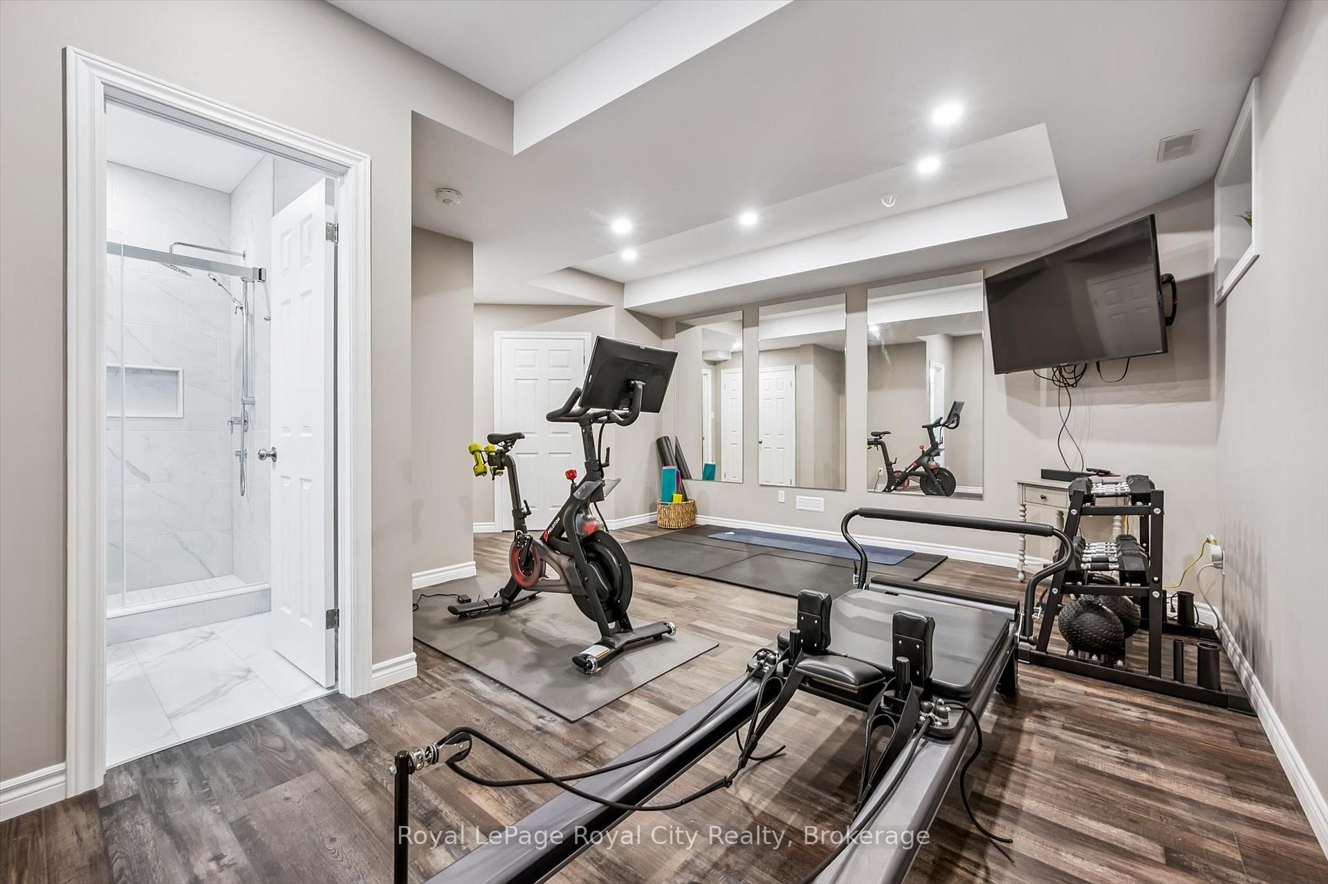 Photo 36 of 31 Oakes Crescent, Guelph, Grange Road — HOMEH