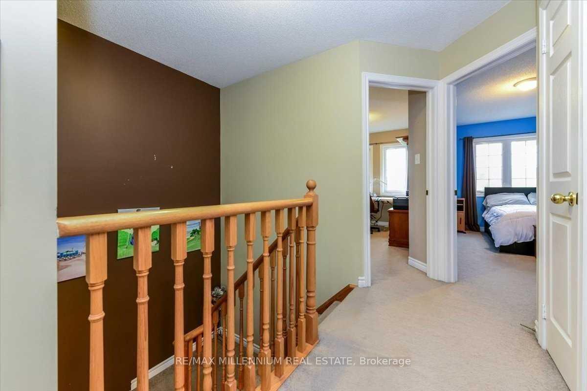Photo 14 of 110 Stanley Street, Barrie, 400 North — HOMEH