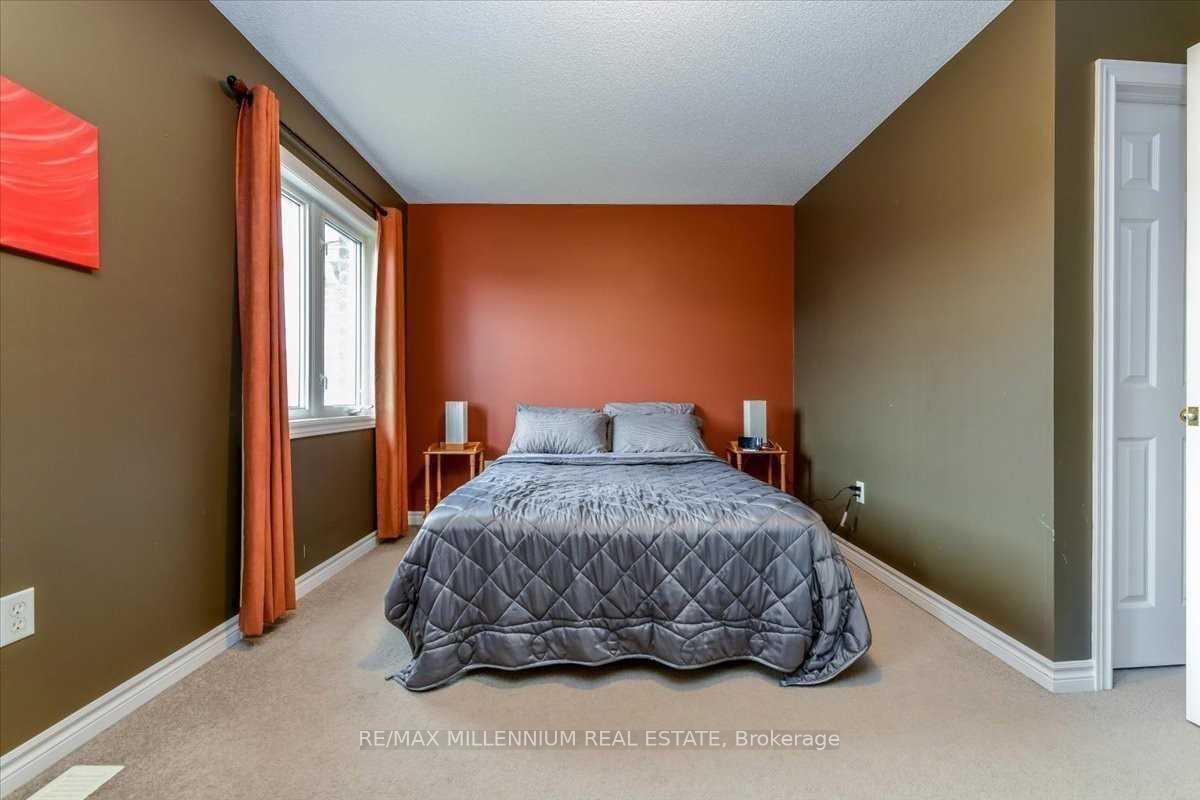 Photo 15 of 110 Stanley Street, Barrie, 400 North — HOMEH