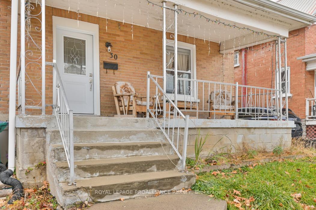 Photo 4 of 30 Cedar Street, Belleville, Belleville Ward — HOMEH