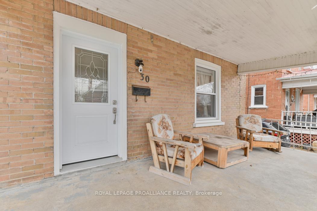 Photo 5 of 30 Cedar Street, Belleville, Belleville Ward — HOMEH