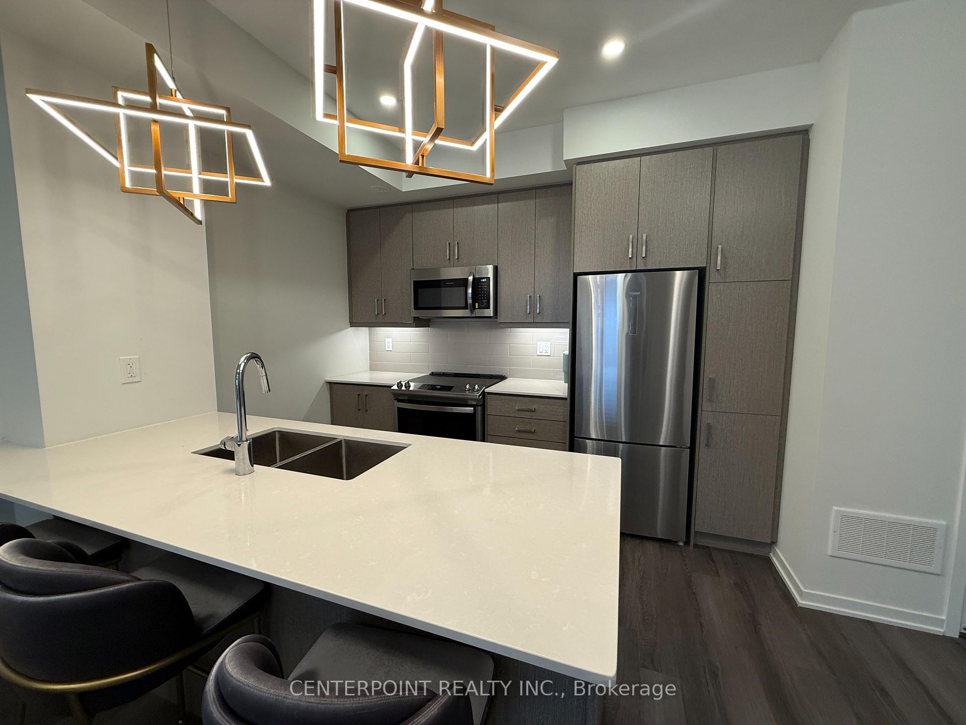 Photo 17 of Unit TH206, 141 Honeycrisp Crescent, Vaughan, Vaughan Corporate Centre — HOMEH