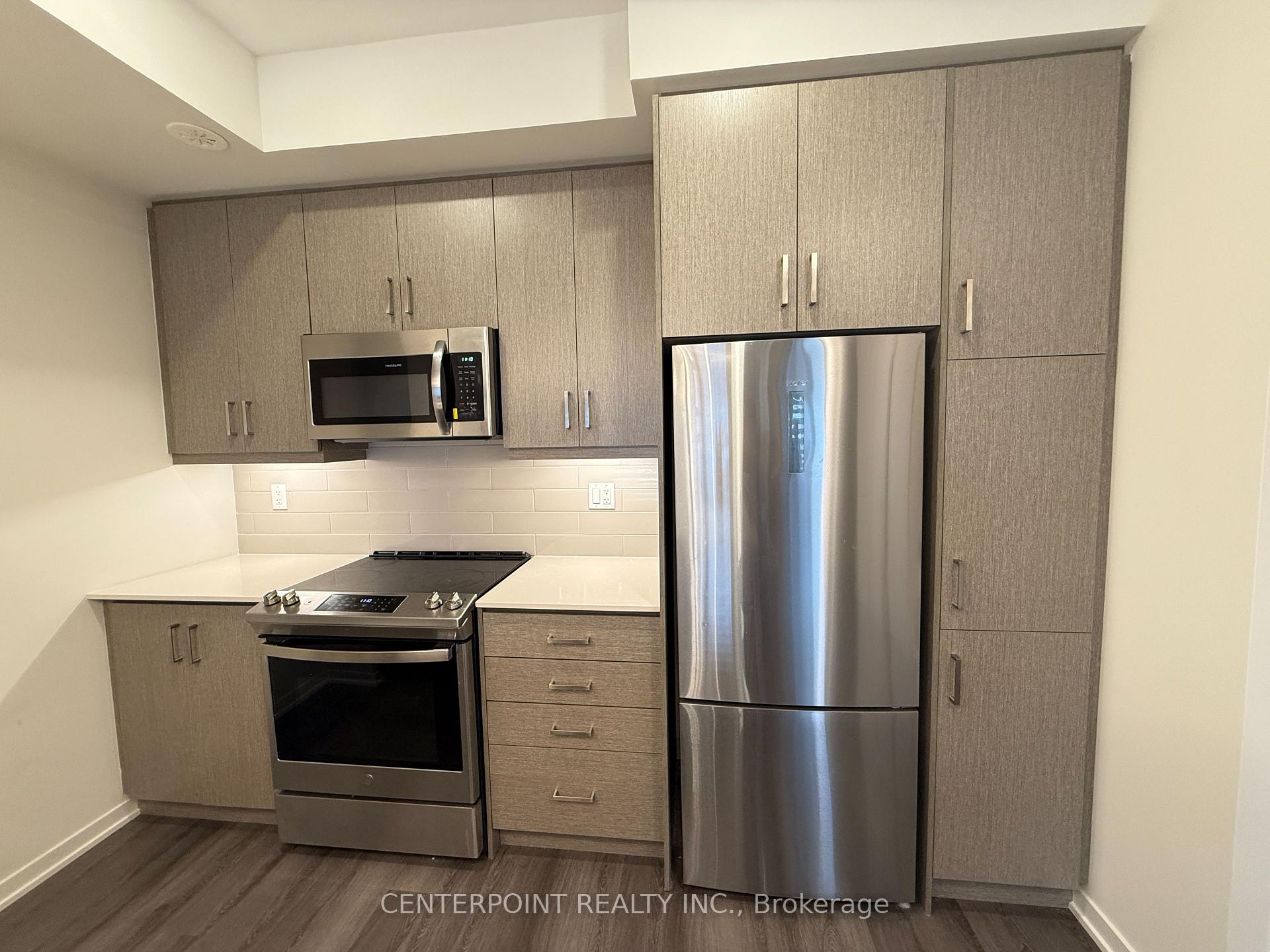 Photo 12 of Unit TH206, 141 Honeycrisp Crescent, Vaughan, Vaughan Corporate Centre — HOMEH