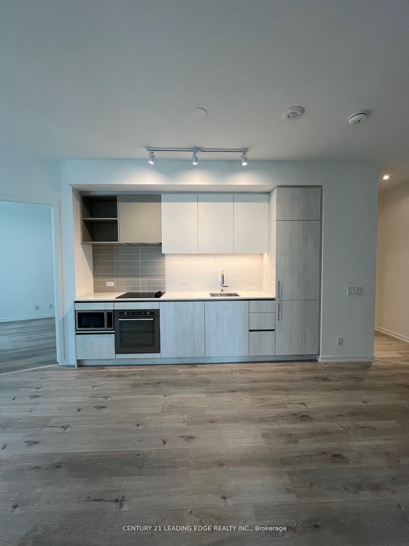 Photo 7 of Unit 506, 7890 Jane Street, Vaughan, Vaughan Corporate Centre — HOMEH