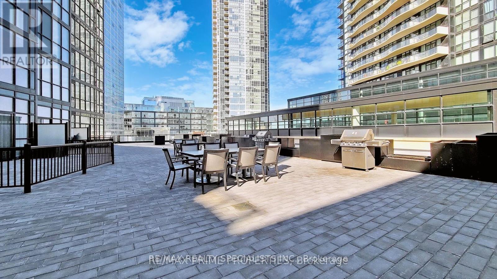 Photo 13 of Unit 1009, 2900 Hwy 7, Vaughan, Concord — HOMEH