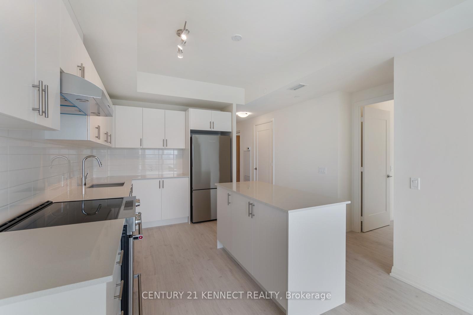 Photo 4 of Unit 1812, 8960 Jane Street, Vaughan, Concord — HOMEH