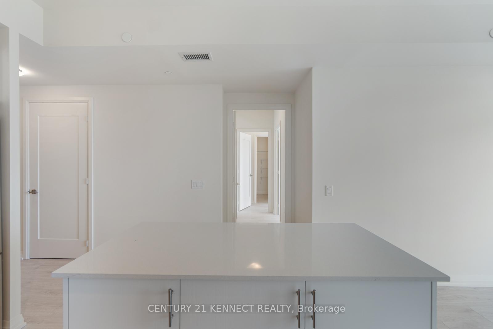 Photo 6 of Unit 1812, 8960 Jane Street, Vaughan, Concord — HOMEH