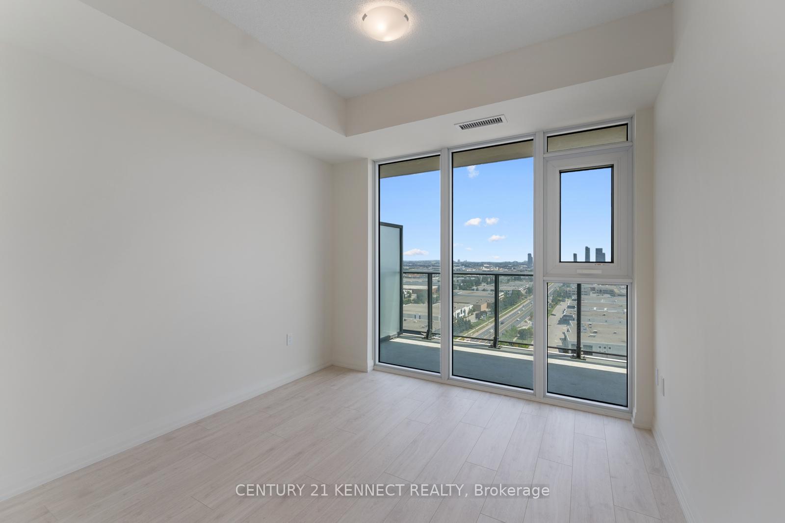 Photo 13 of Unit 1812, 8960 Jane Street, Vaughan, Concord — HOMEH