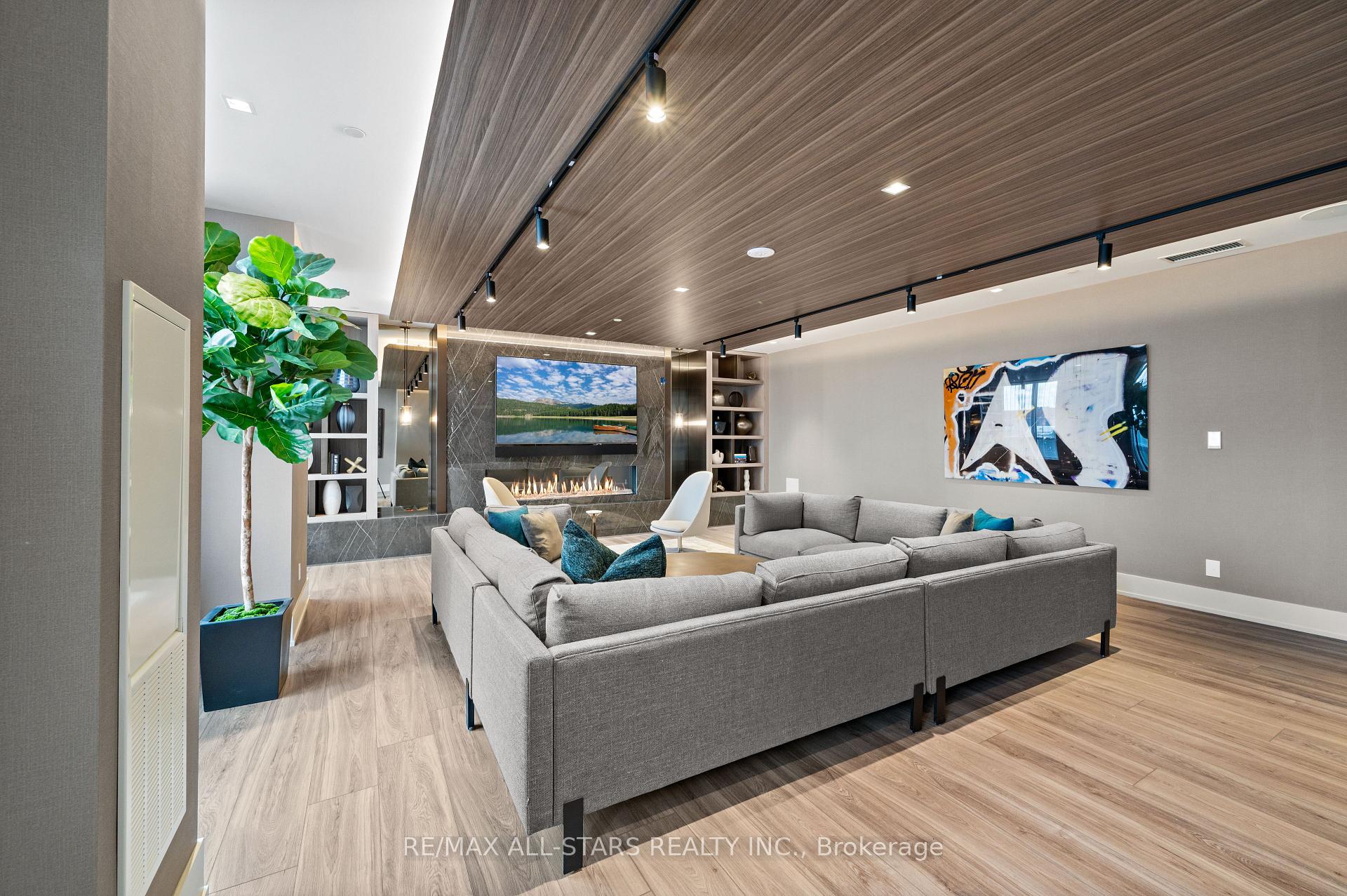 Photo 26 of Unit 2710, 286 Main Street, Toronto, East End-Danforth — HOMEH