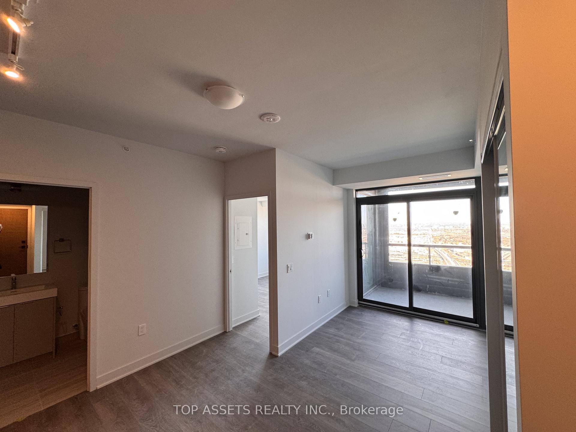 Photo 5 of Unit 5201, 2920 Highway 7 Road, Vaughan, Concord — HOMEH