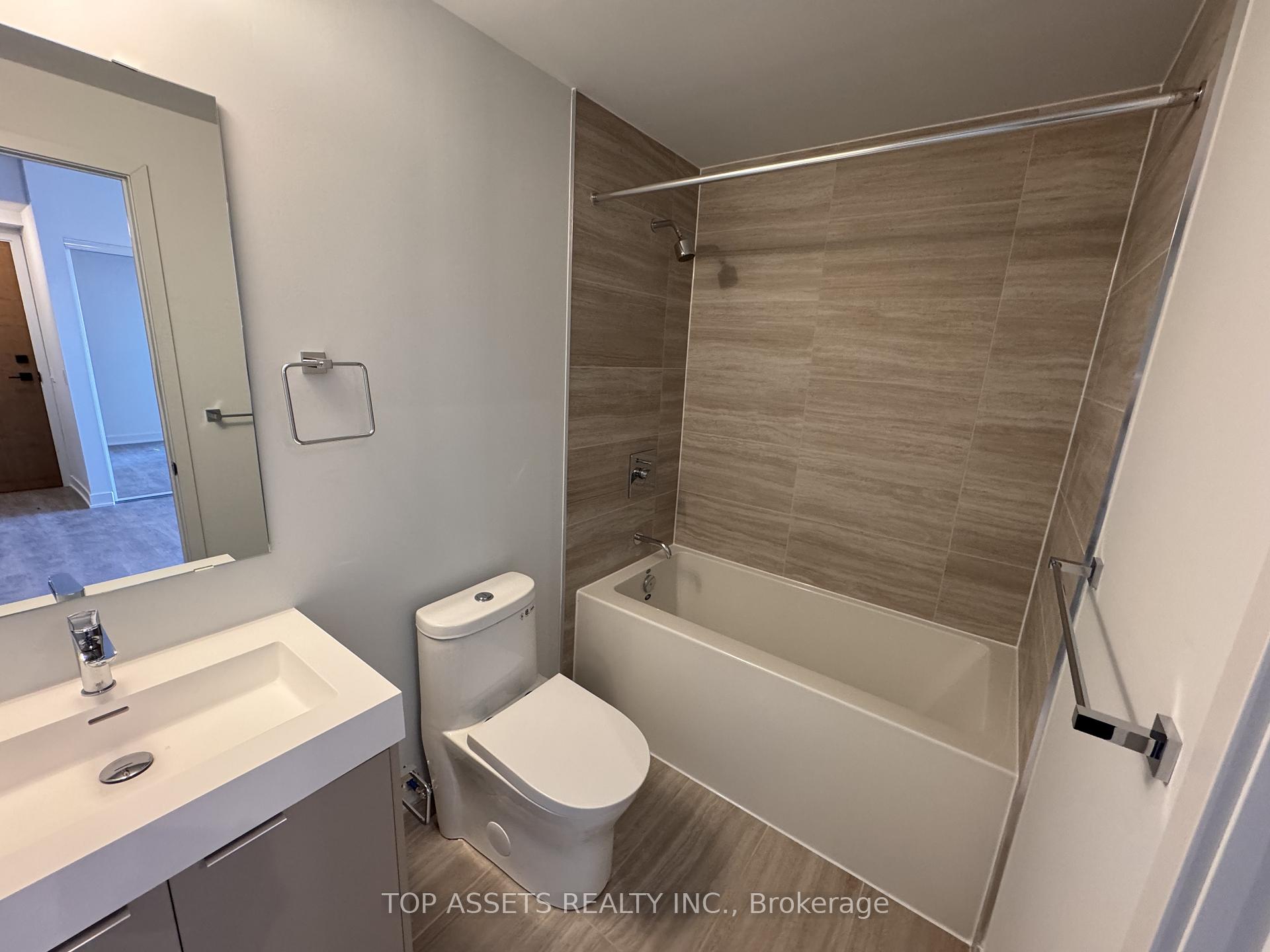 Photo 6 of Unit 5201, 2920 Highway 7 Road, Vaughan, Concord — HOMEH