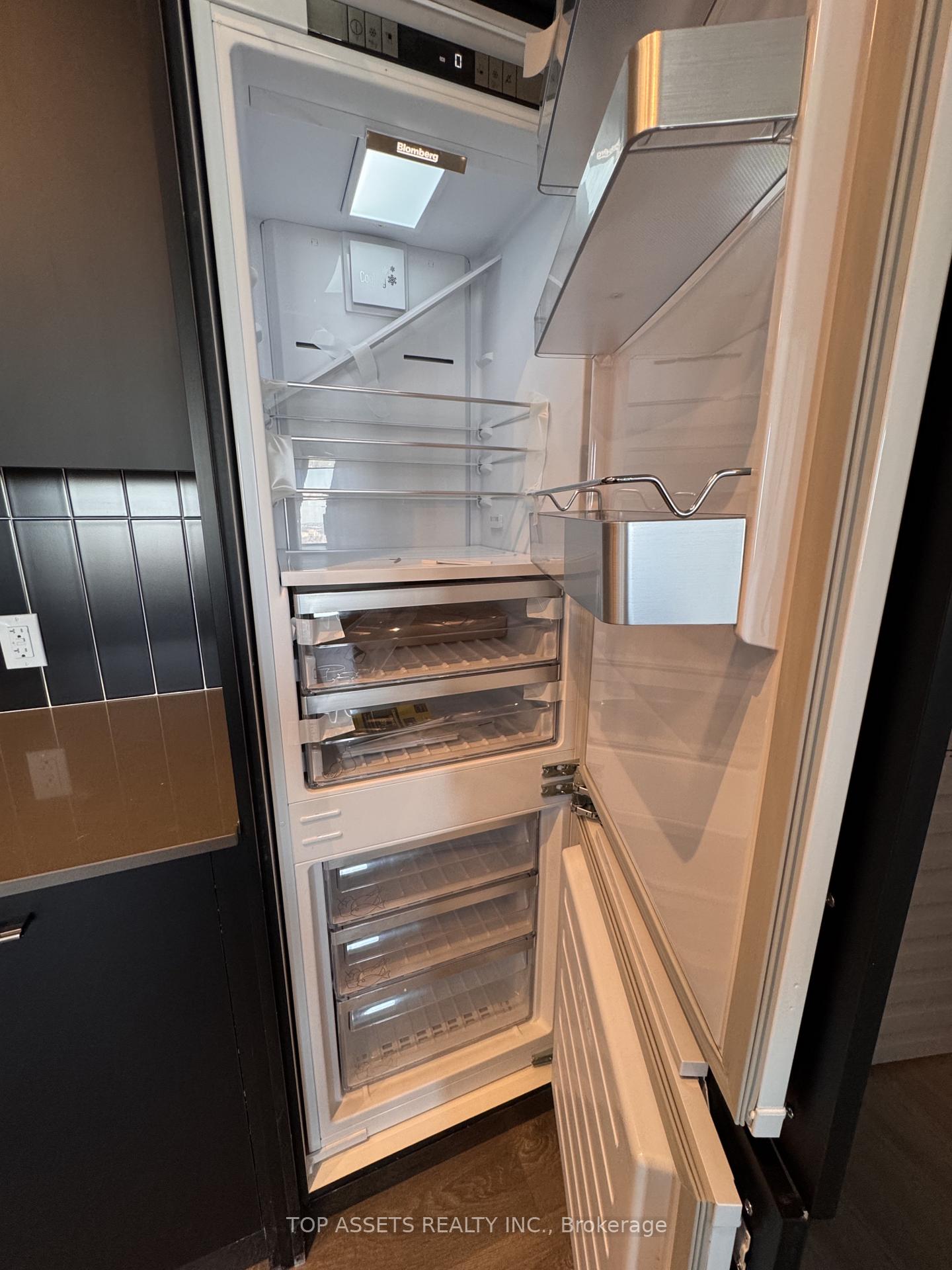 Photo 14 of Unit 5201, 2920 Highway 7 Road, Vaughan, Concord — HOMEH