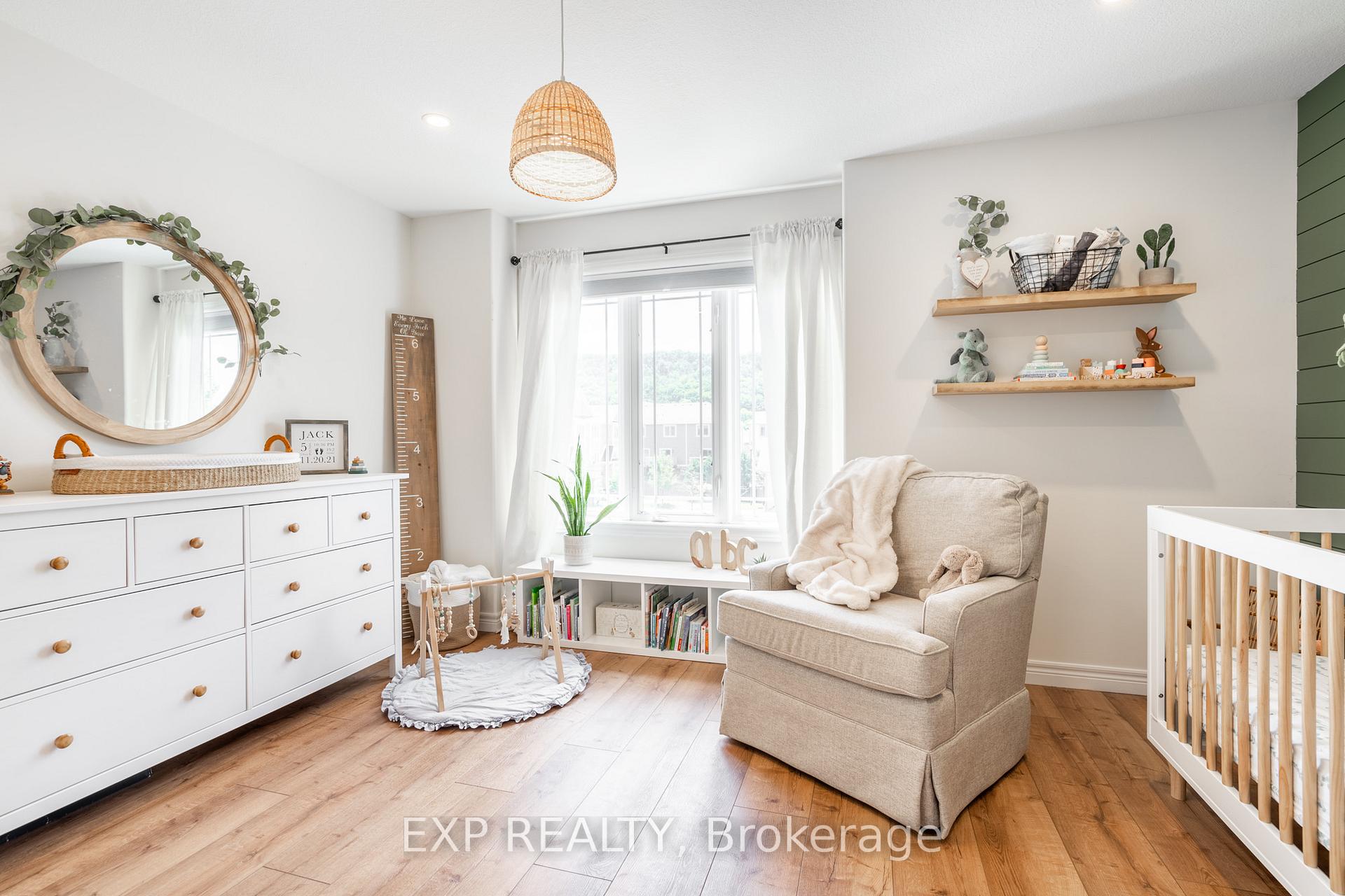 Photo 21 of 8 Hemlock Way, Grimsby, Grimsby West — HOMEH