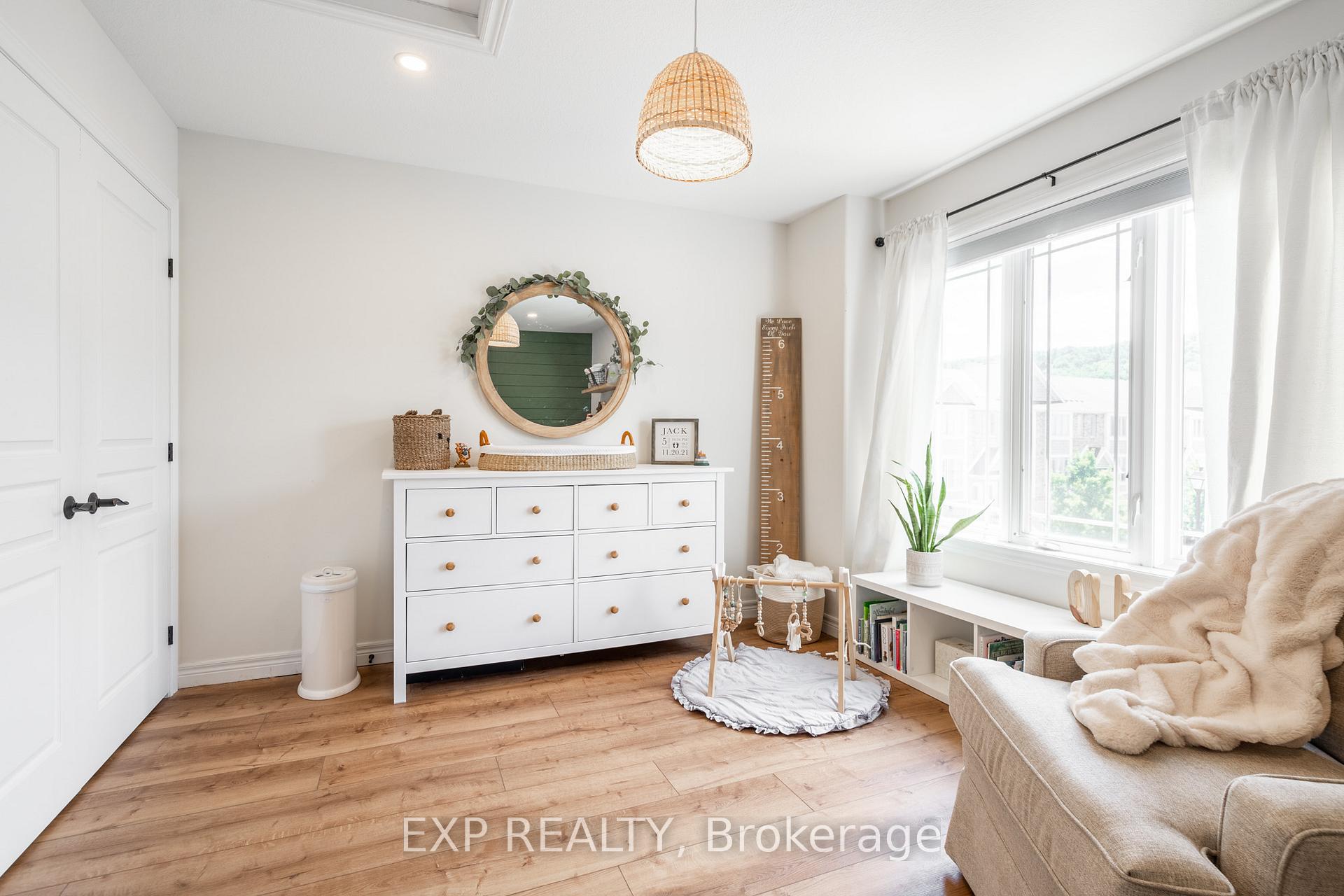 Photo 23 of 8 Hemlock Way, Grimsby, Grimsby West — HOMEH