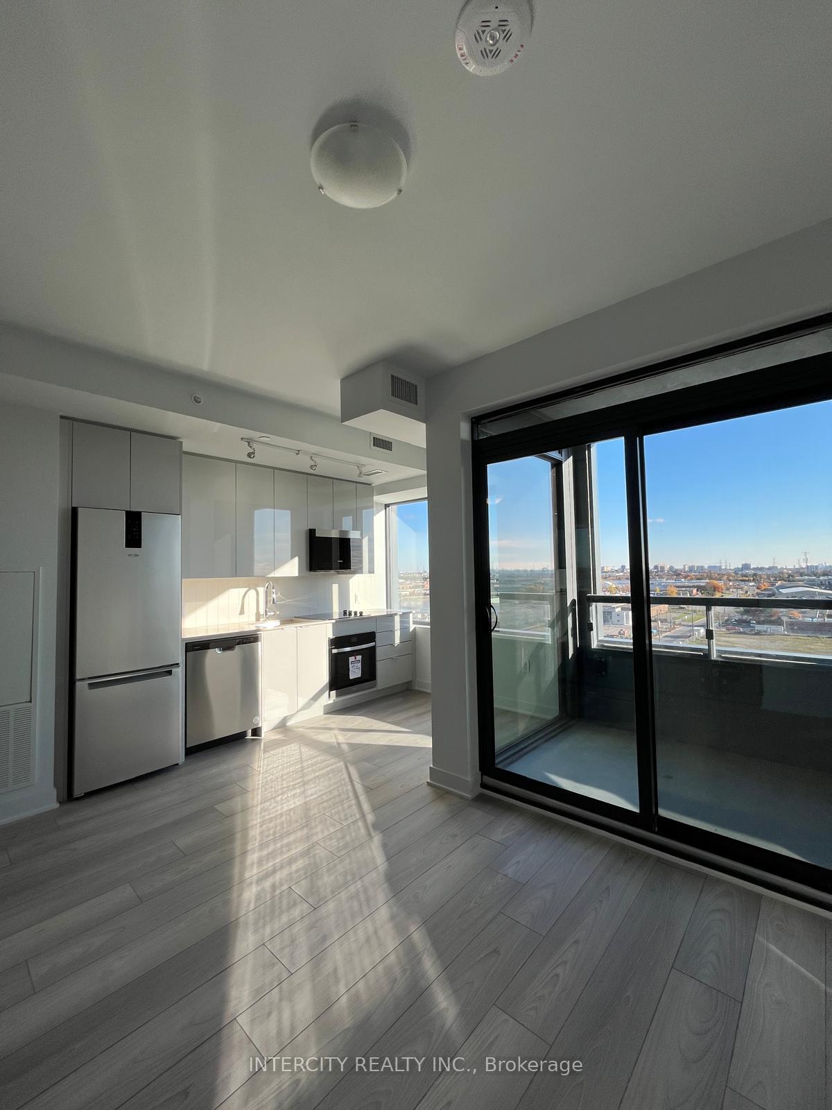 Photo 9 of Unit 909, 2920 highway 7 Road, Vaughan, Concord — HOMEH