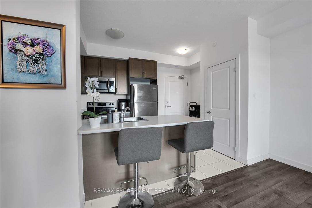 Photo 8 of Unit 312, 101 Shoreview Place, Hamilton, Stoney Creek Industrial — HOMEH