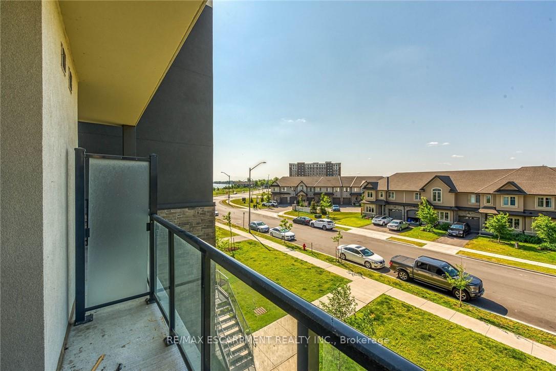 Photo 13 of Unit 312, 101 Shoreview Place, Hamilton, Stoney Creek Industrial — HOMEH