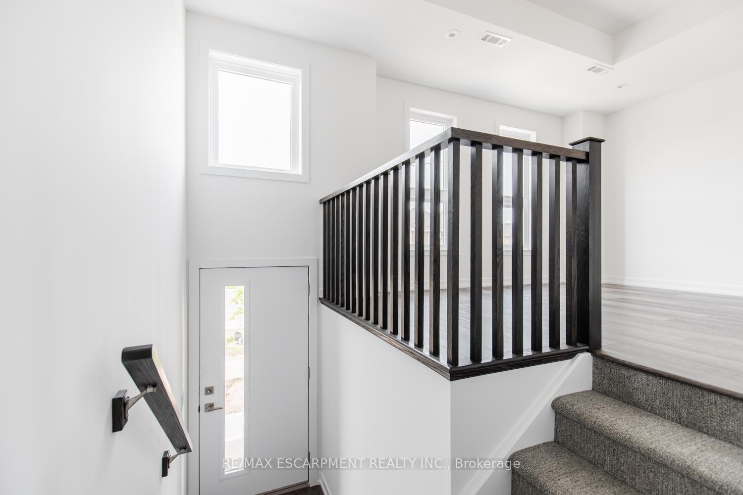 Photo 7 of Unit 19, 70 Kenesky Drive, Hamilton, Waterdown — HOMEH