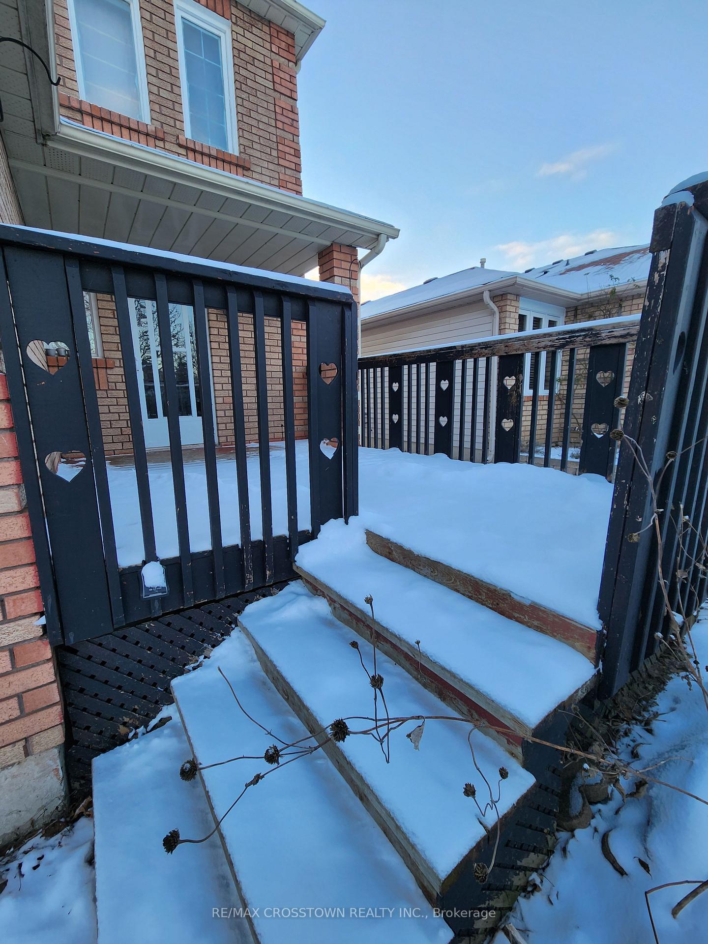 Photo 3 of 43 Laidlaw Drive, Barrie, Sunnidale — HOMEH