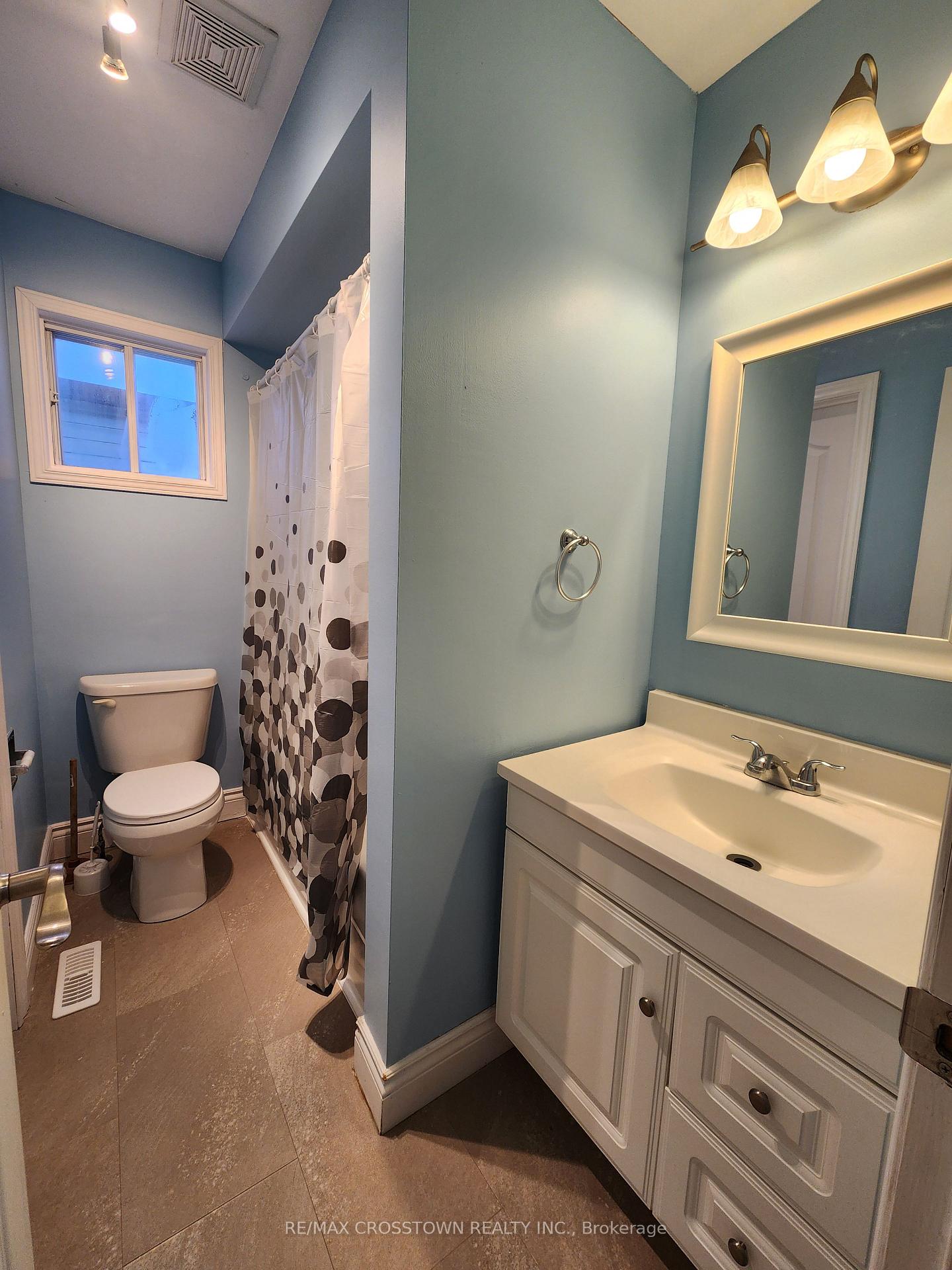 Photo 13 of 43 Laidlaw Drive, Barrie, Sunnidale — HOMEH