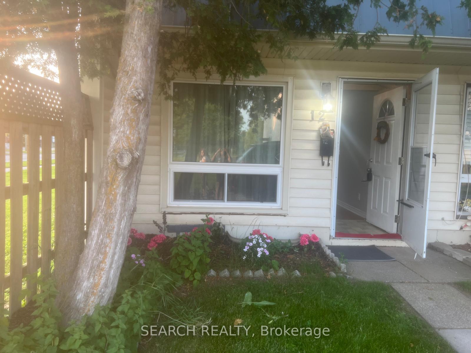 Photo 1 of Unit 12, 8646 Willoughby Drive, Niagara Falls, Chippawa — HOMEH