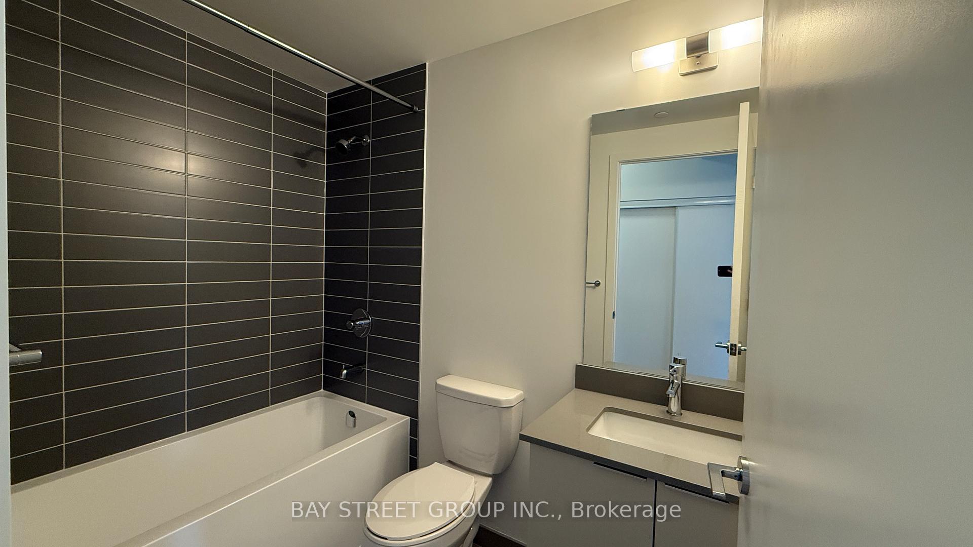 Photo 8 of Unit 1306, 3079 Trafalgar Road, Oakville, Joshua Meadows — HOMEH