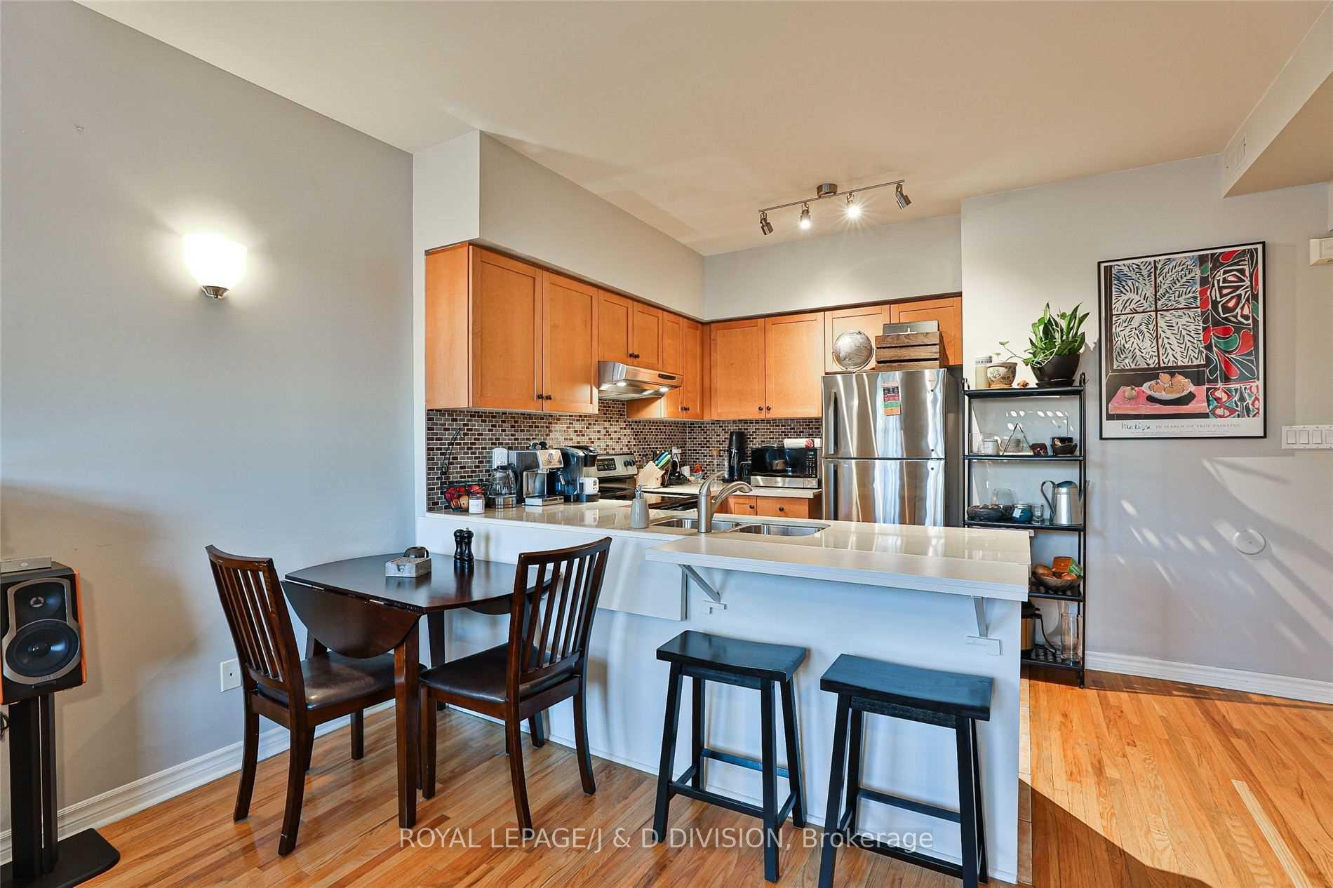 Photo 6 of 78B Coxwell Avenue, Toronto, Greenwood-Coxwell — HOMEH